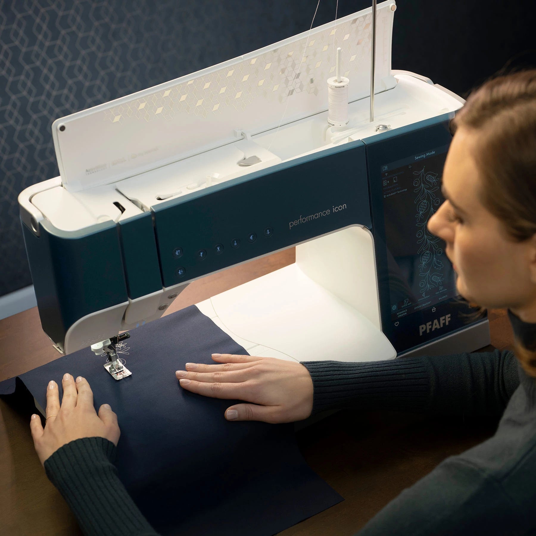 PFAFF® performance icon™ Sewing Machine - Fashion Fabrics LLC