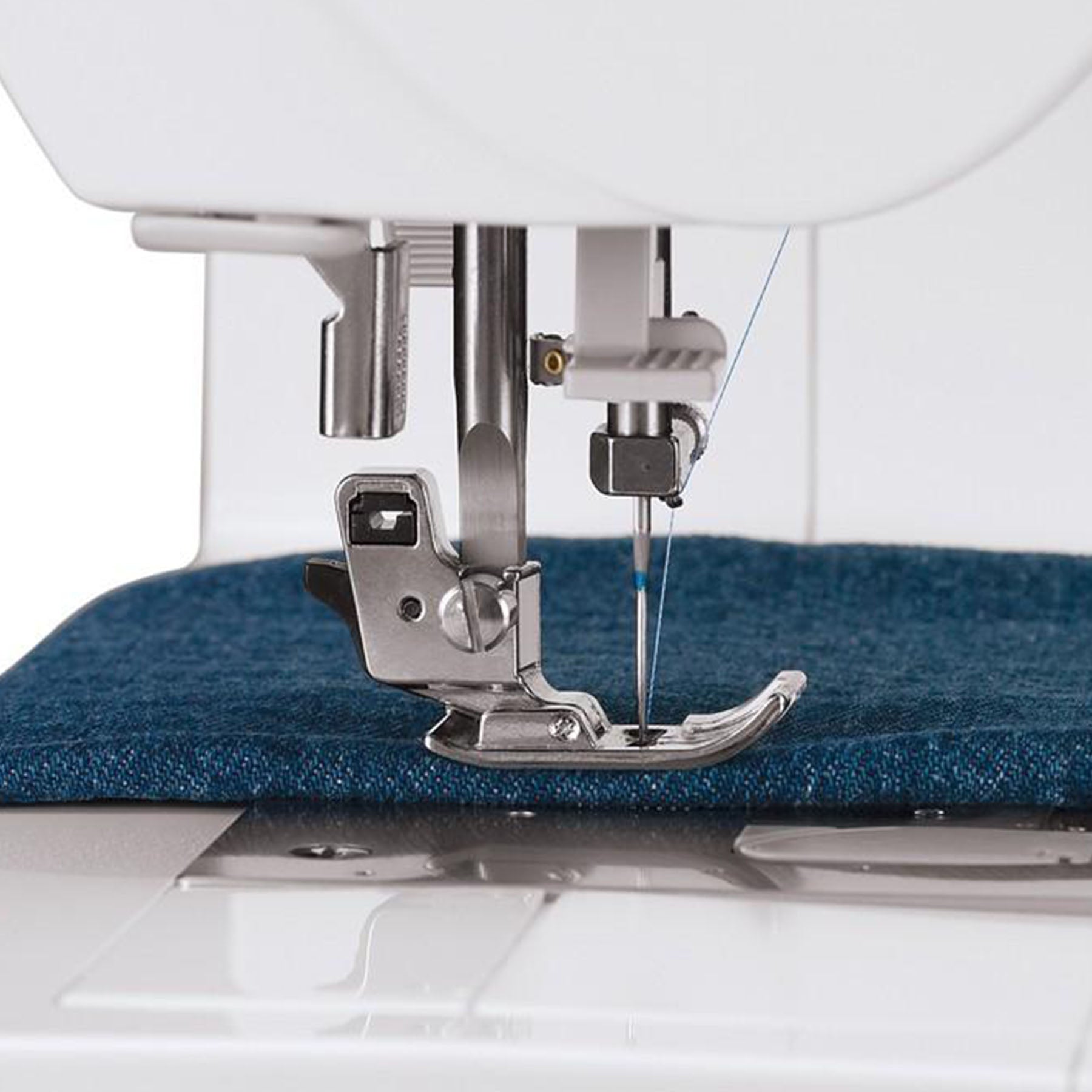 SINGER® Quantum Stylist 9985 Sewing Machine - Fashion Fabrics LLC