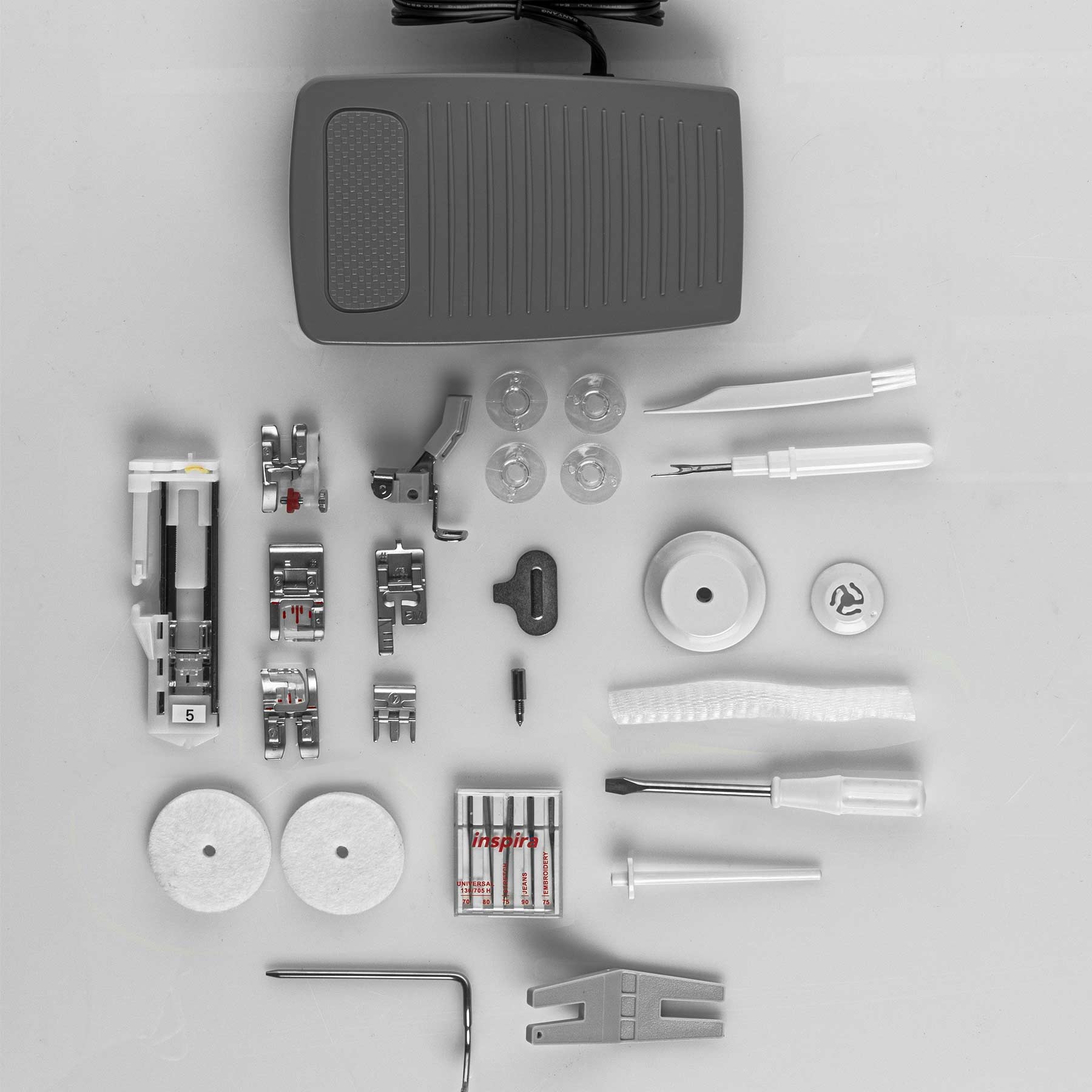 PFAFF® quilt ambition™ 635 Sewing Machine - Fashion Fabrics LLC