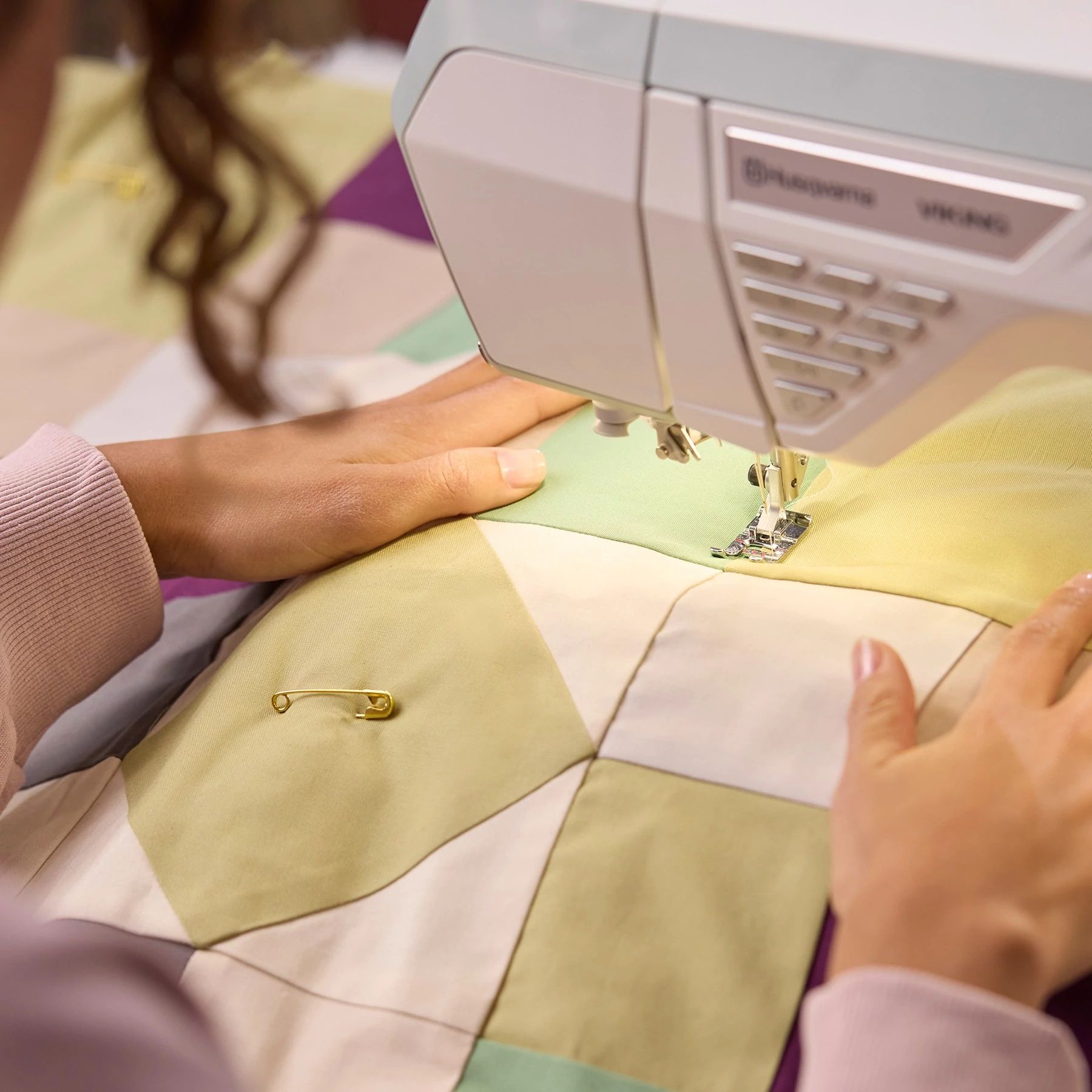 HUSQVARNA® VIKING® TOPAZ™ 55Q Sewing Machine - Fashion Fabrics LLC