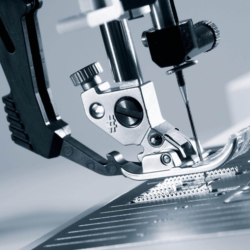 PFAFF® expression™ 710 Sewing Machine Special Edition - Fashion Fabrics LLC