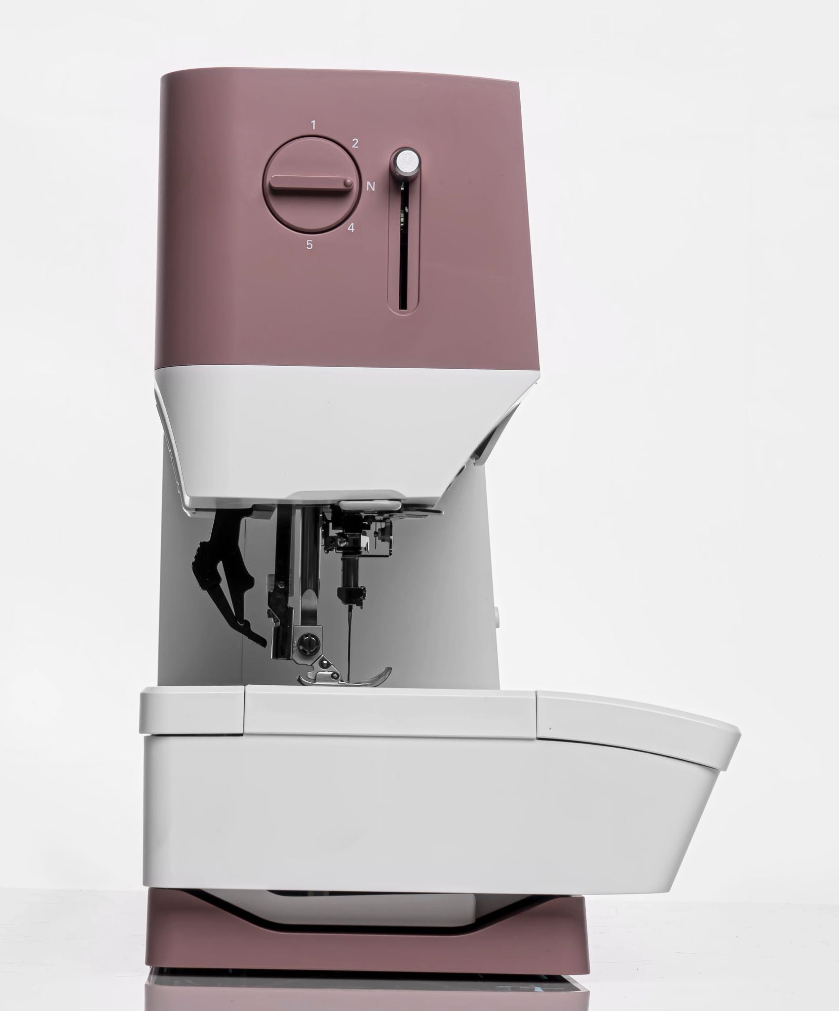PFAFF® quilt ambition™ 635 Sewing Machine - Fashion Fabrics LLC