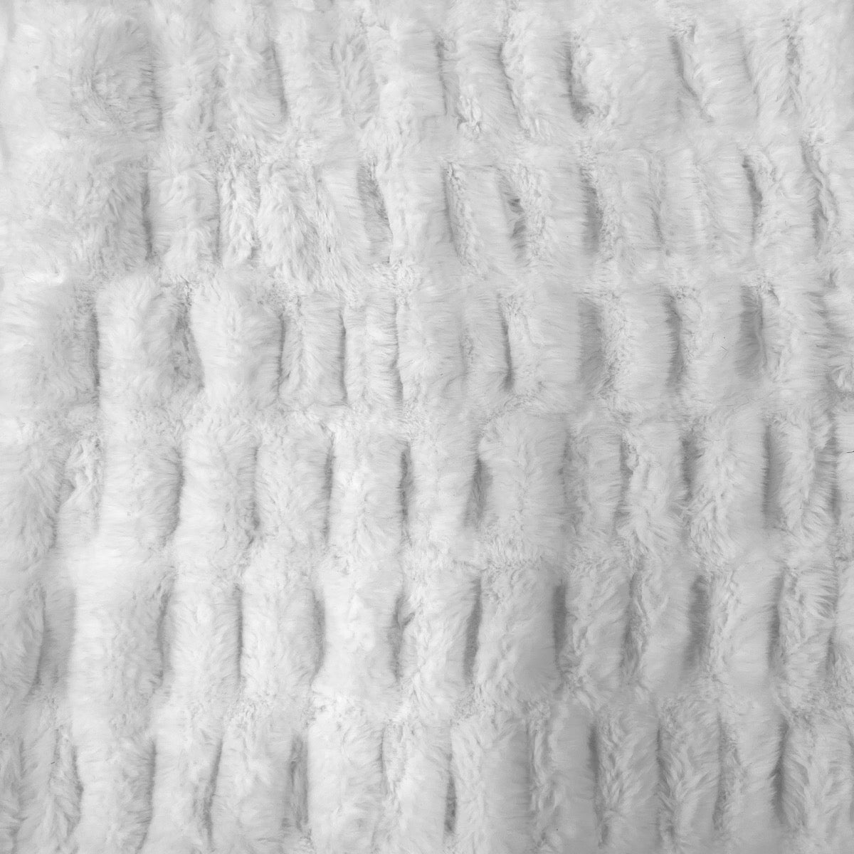White Ruched Chinchilla Stretch Apparel Home Decor Faux Fur Fabric –  Fashion Fabrics LLC
