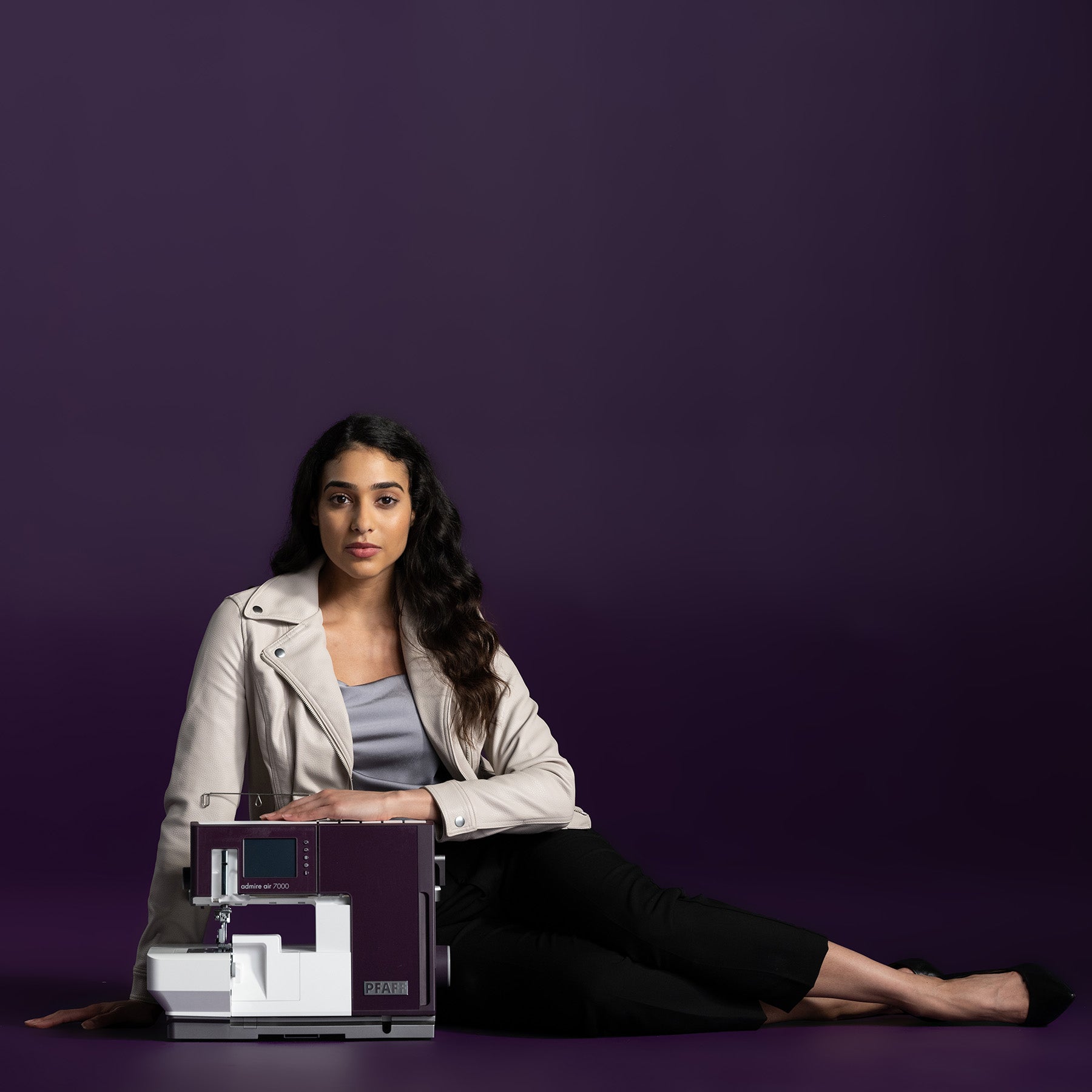 PFAFF® admire™ air 7000 Purple Coverlock Machine - Fashion Fabrics LLC
