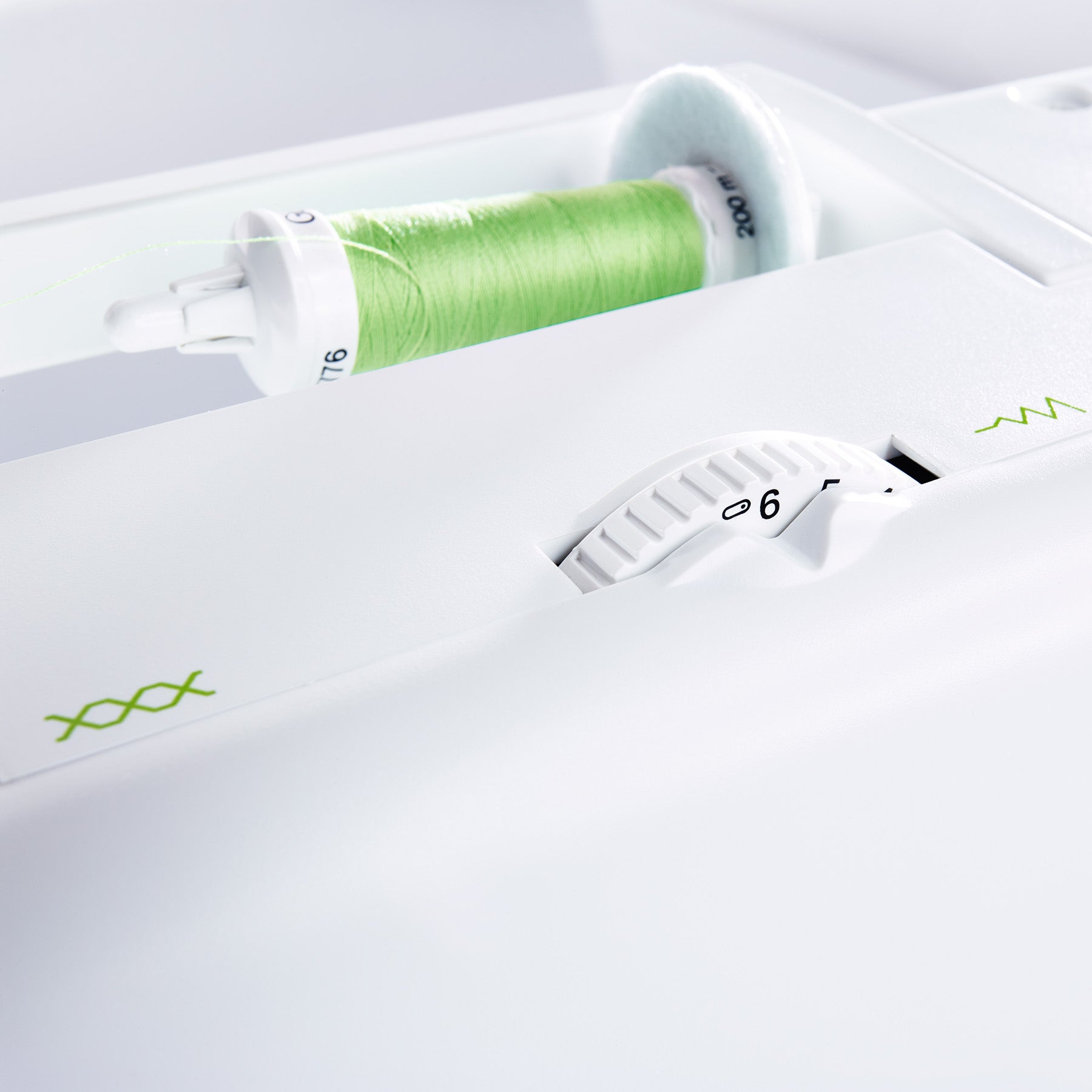 SMARTER BY PFAFF™ 140s Sewing Machine - Fashion Fabrics LLC
