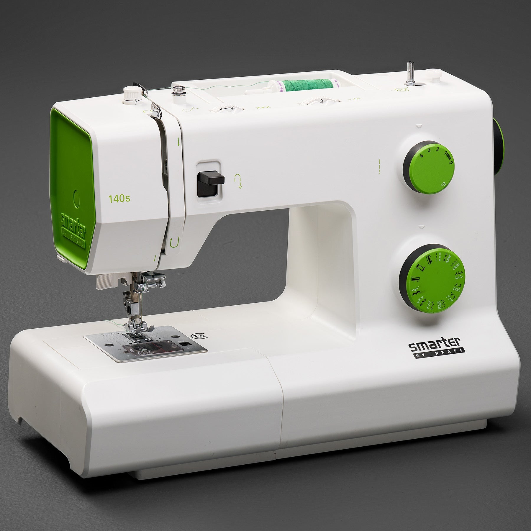 SMARTER BY PFAFF™ 140s Sewing Machine - Fashion Fabrics LLC