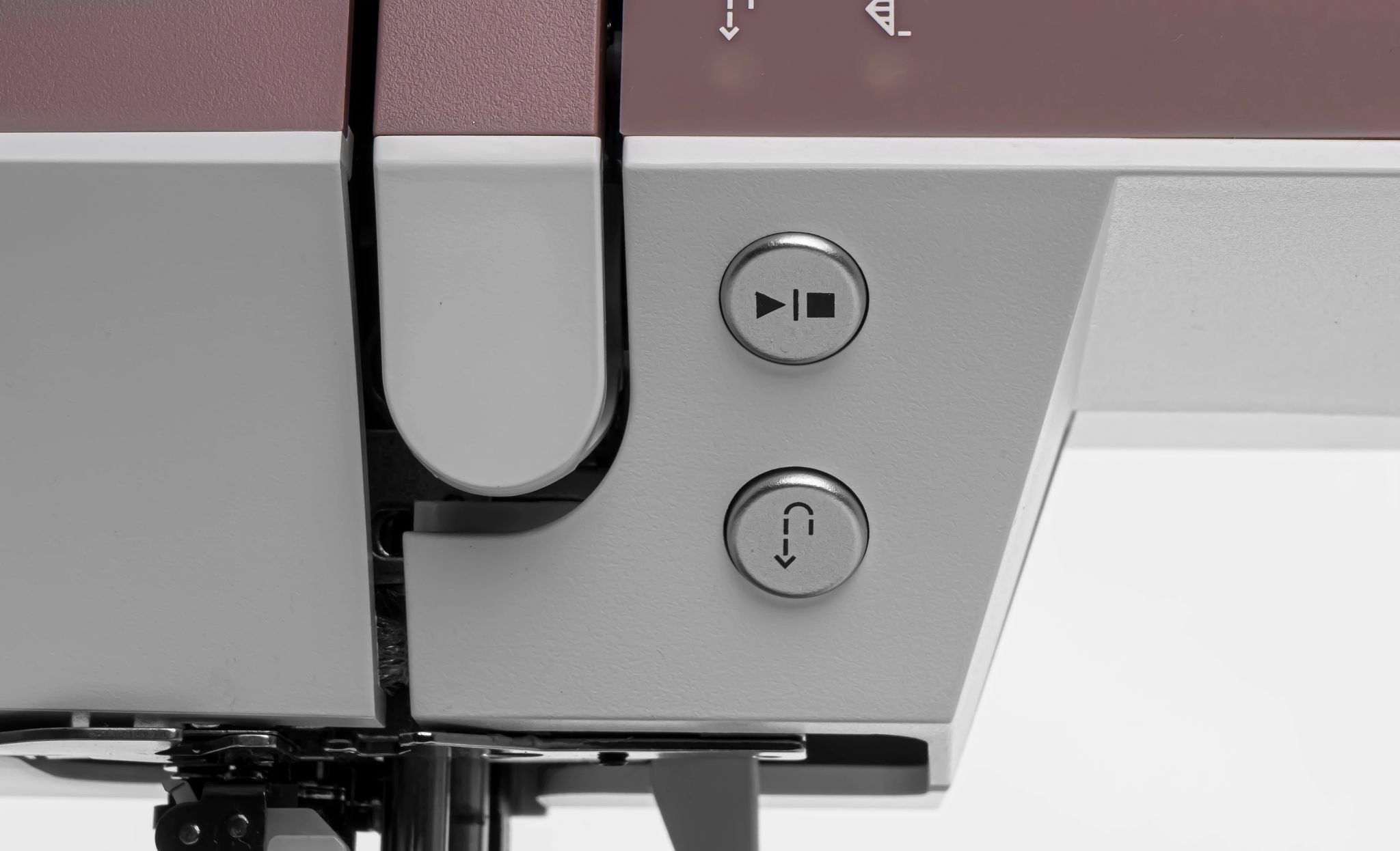 PFAFF® quilt ambition™ 635 Sewing Machine - Fashion Fabrics LLC