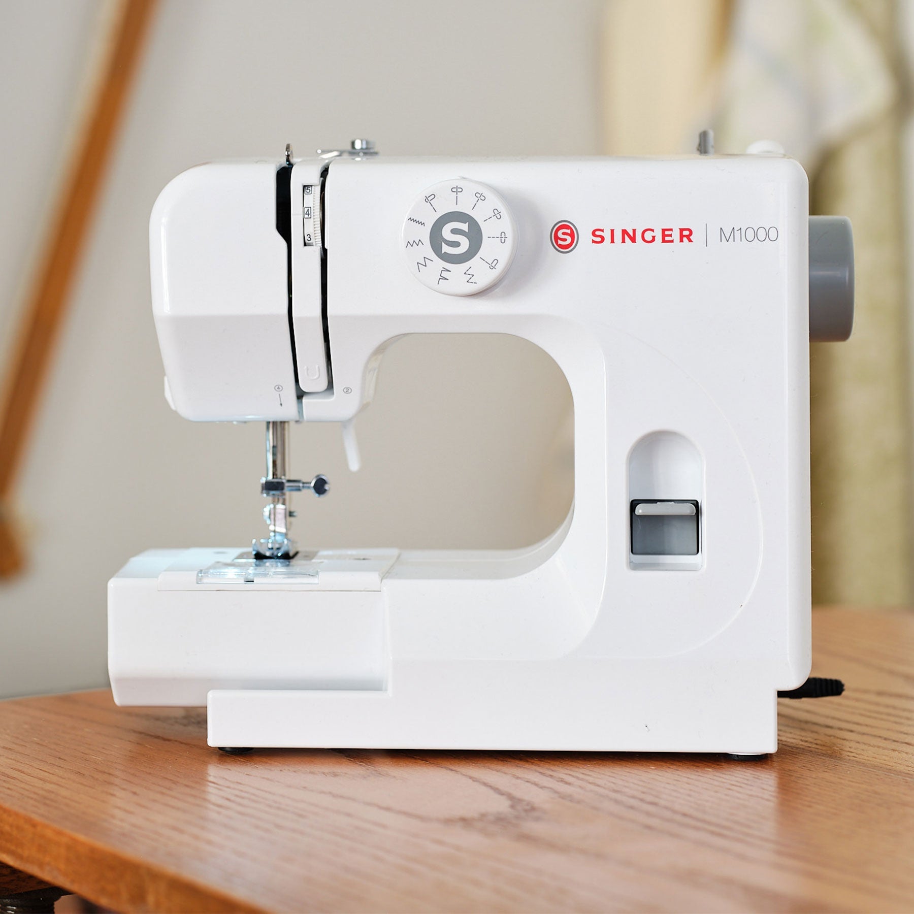 SINGER® M1000 Mending Machine - Fashion Fabrics LLC