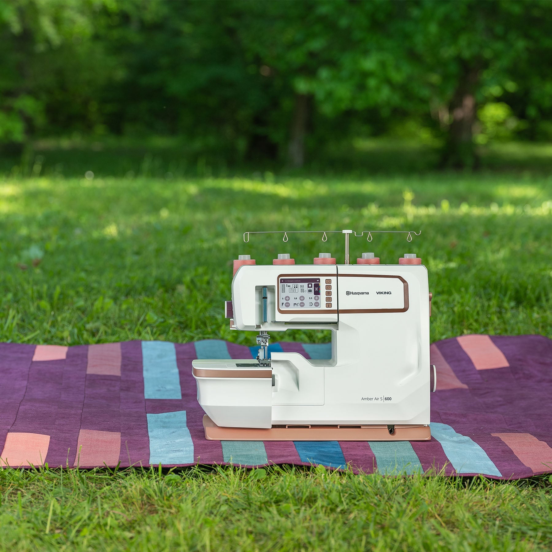 HUSQVARNA® VIKING® AMBER™ Air S | 600 Coverlock Machine - Fashion Fabrics LLC