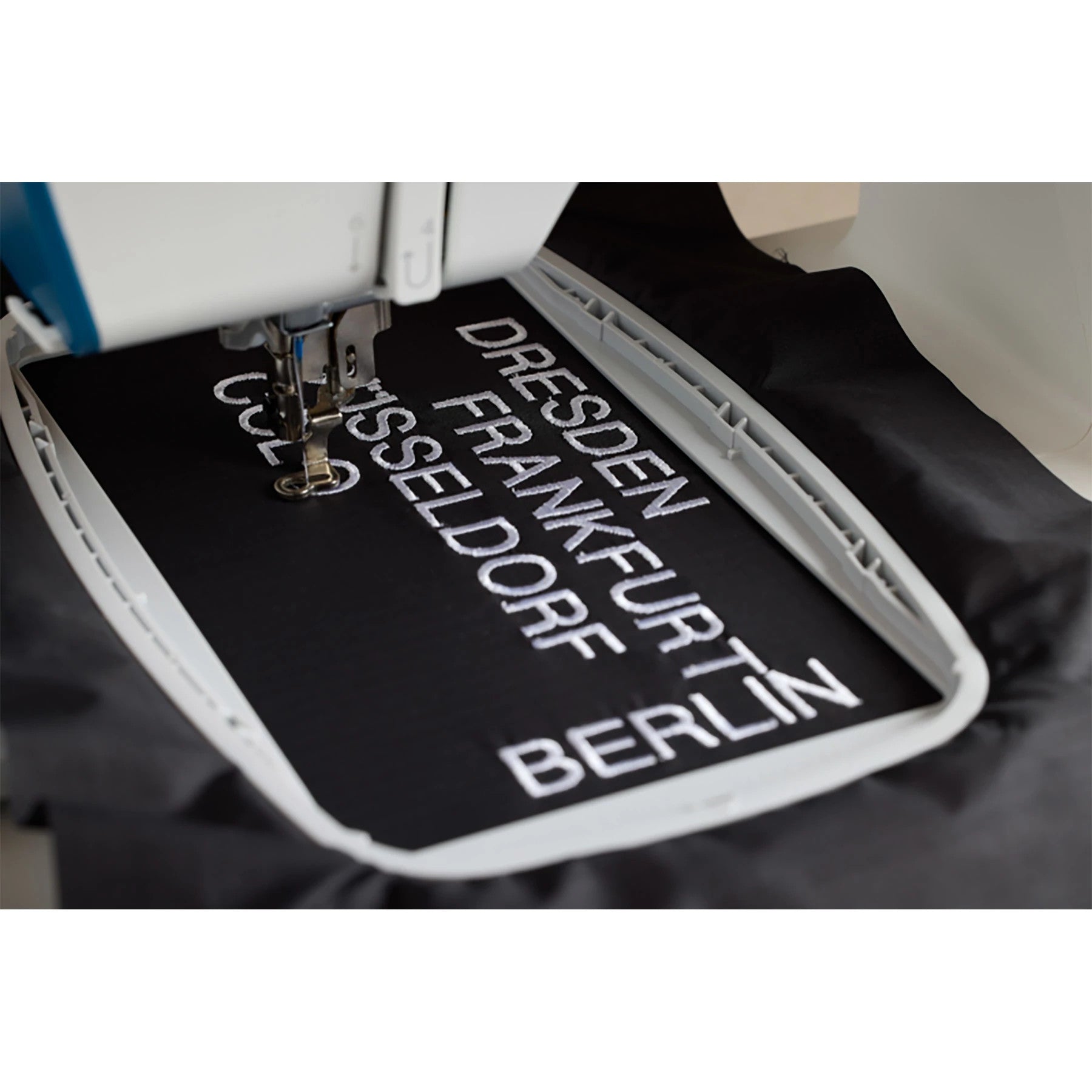 PFAFF® creative expect™ 350 Sewing & Embroidery Machine - Fashion Fabrics LLC