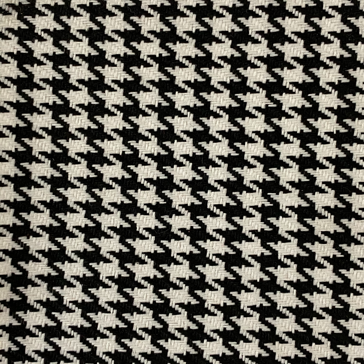 White Black Acrylic Houndstooth Fabric - Fashion Fabrics Los Angeles 