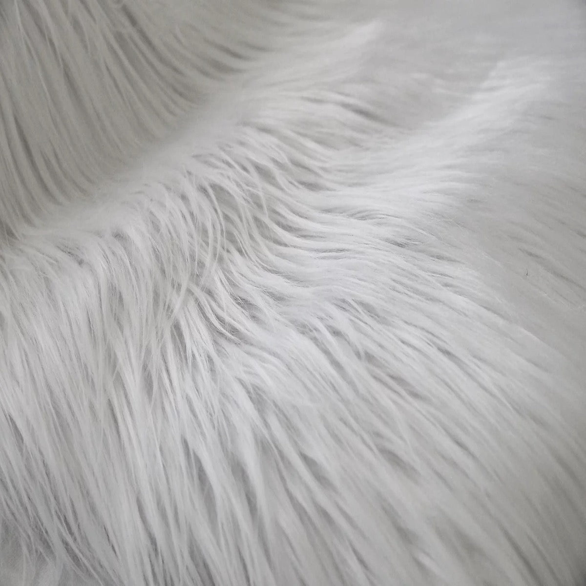 White Shaggy Long Pile Faux Fur Fabric (4&quot;) - Fashion Fabrics LLC