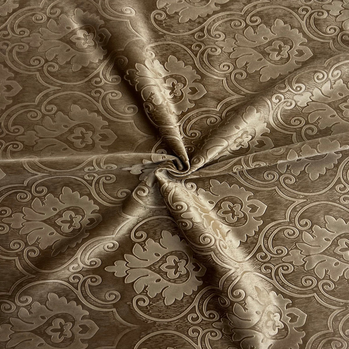 Tela para cortinas de tapicería de terciopelo en relieve Damasco de realeza beige