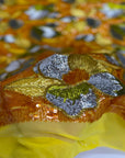 Tela amarilla de lentejuelas florales multicolor Giselle
