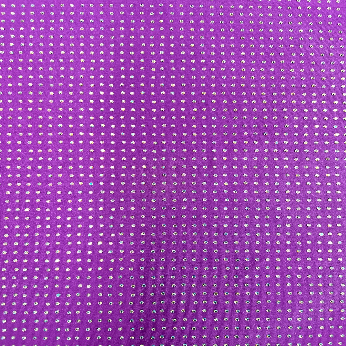 Tissu spandex violet irisé avec strass AB