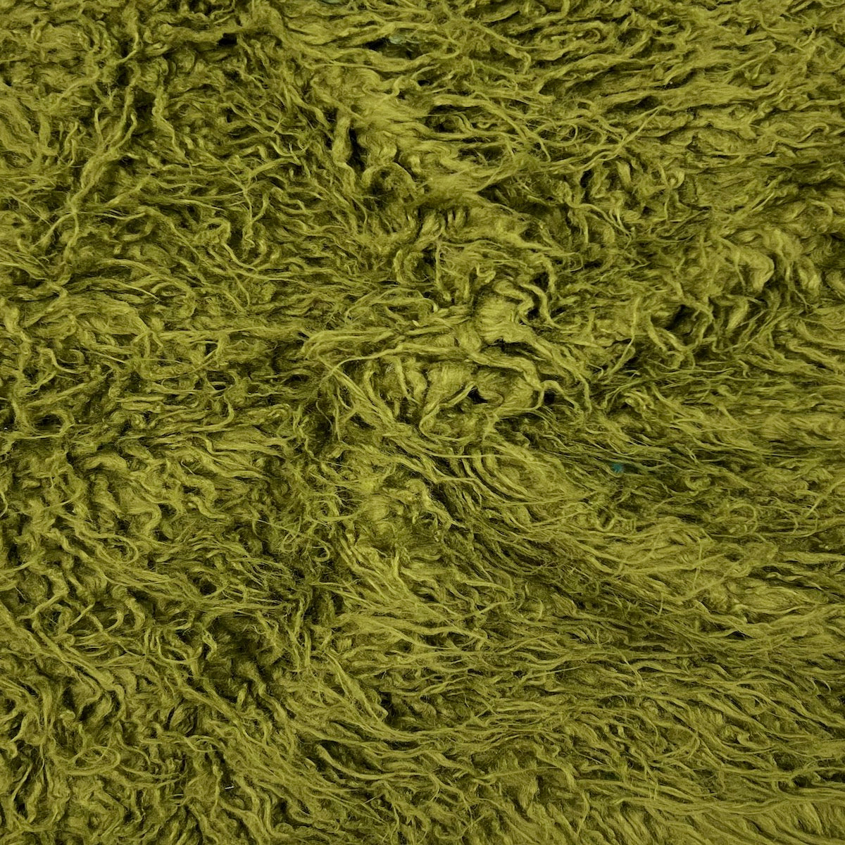 Tela de piel sintética rizada de pelo largo de alpaca verde oliva 