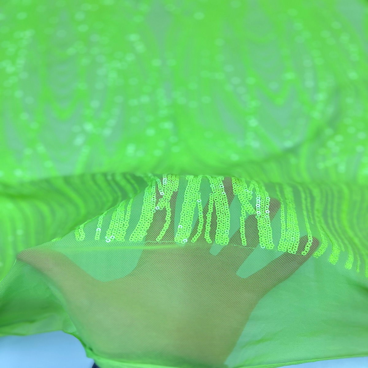 Tissu en dentelle à paillettes extensible Selena Wave vert Slime 