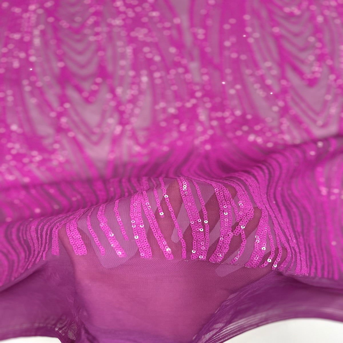 Tela de encaje de lentejuelas elásticas con ondas Selena rosa magenta 