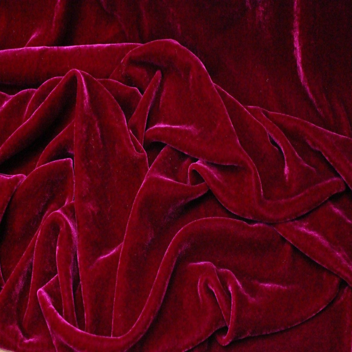 Magenta Silk Velvet Fabric - Fashion Fabrics Los Angeles 